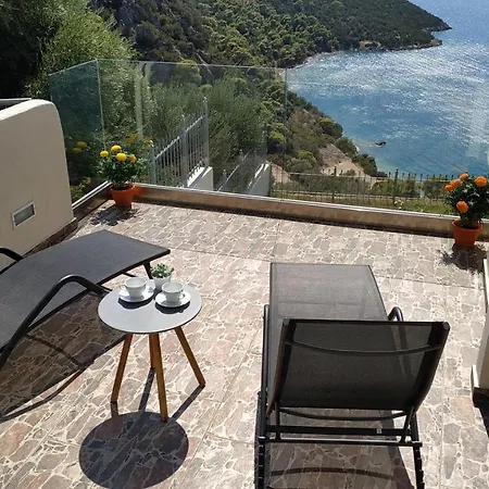 Alkyon Apartment *
